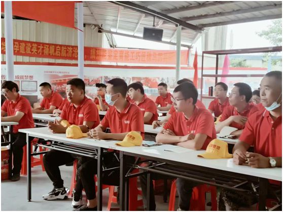 林德漆首期“建筑涂裝工、藝術涂裝師”專業(yè)技能培訓圓滿結束